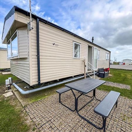 Modern 6 Berth Caravan With Wifi At St Osyth Beach In Essex Ref 28051Fv Clacton-on-Sea Zewnętrze zdjęcie