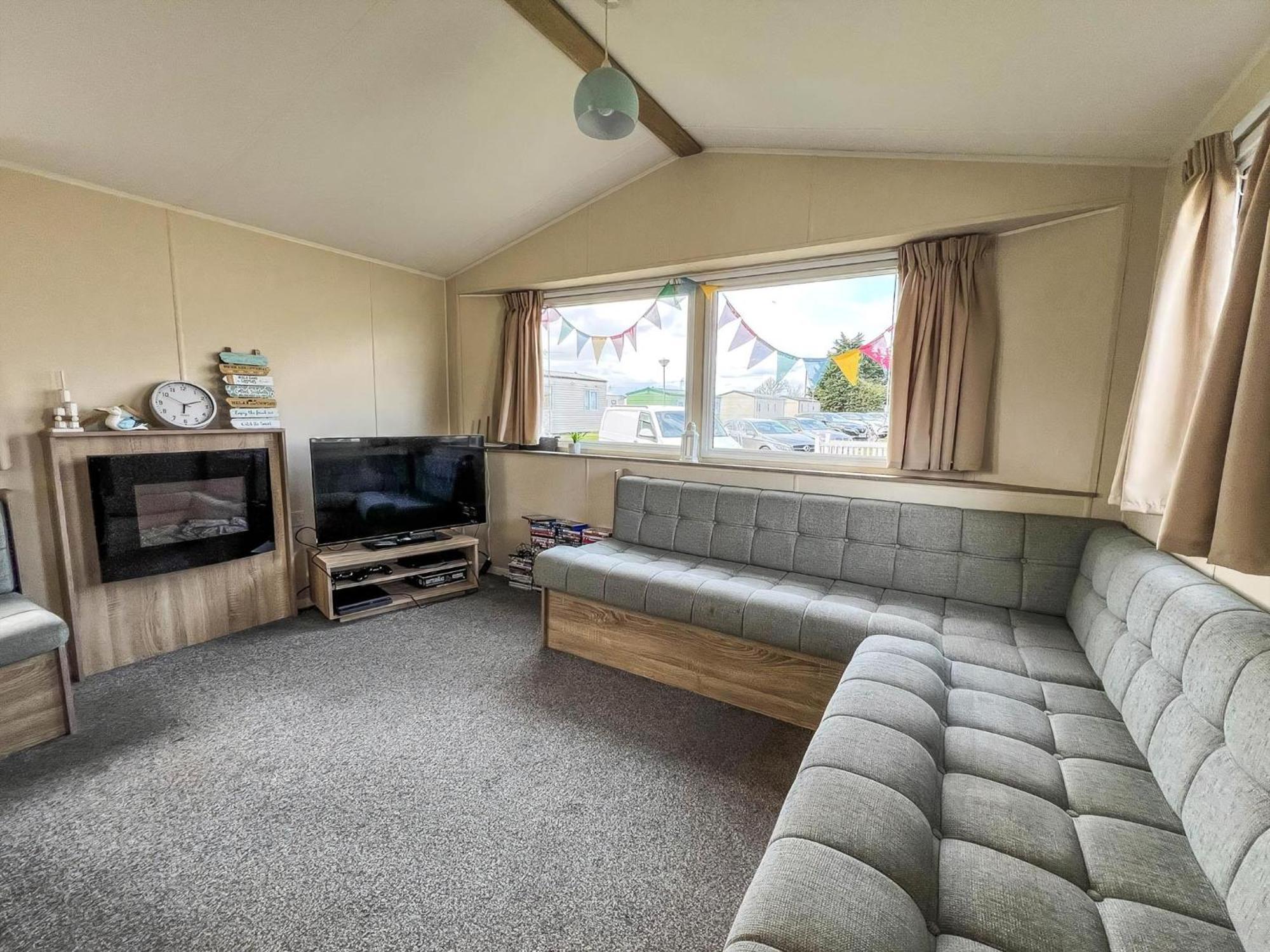 Modern 6 Berth Caravan With Wifi At St Osyth Beach In Essex Ref 28051Fv Clacton-on-Sea Zewnętrze zdjęcie