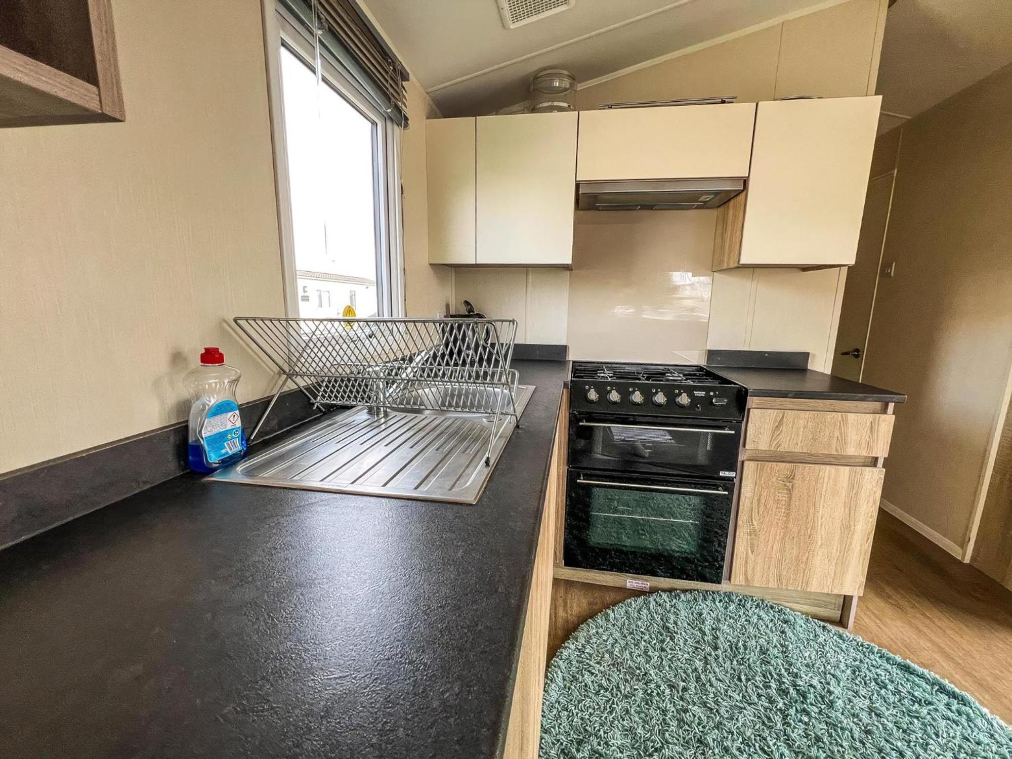 Modern 6 Berth Caravan With Wifi At St Osyth Beach In Essex Ref 28051Fv Clacton-on-Sea Zewnętrze zdjęcie